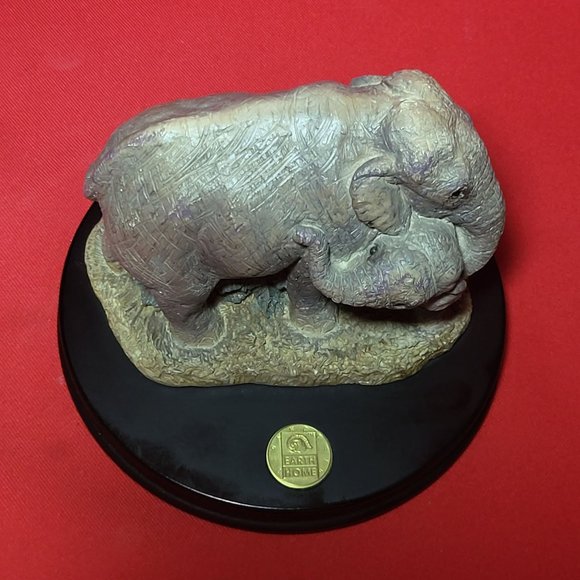 Earth Home Indian Elephant Mother and Calf Figurine on Wood Base - Picture 13 of 14